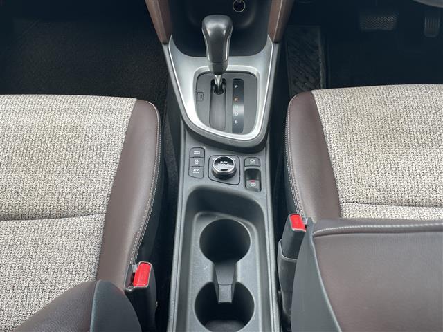 ヤリスクロス ハイブリッドZ 純正ディスプレイオーディオ フルセグ バックカメラ ETC スマートキー LEDライト 4WD ハーフレザー シートヒーター パワーシート コーナーセンサー レーダークルーズコントロール(33枚目)