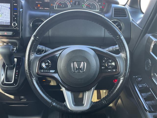 Ｎ－ＢＯＸカスタム Ｇ・スロープＬホンダセンシング　純正ナビ　フルセグ　バックカメラ　ステアリングスイッチ　ビルトインＥＴＣ　フロント席シートヒーター　ホンダセンシング　両側パワースライドドア　車椅子リアスロープ　電動ウィンチ　ＬＥＤライト（6枚目）