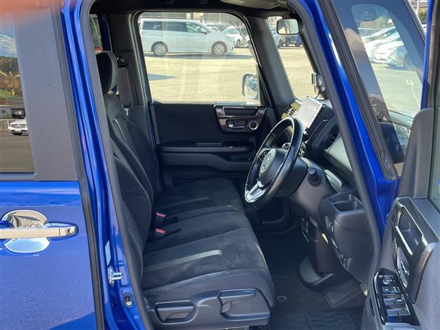 Ｎ－ＢＯＸカスタム Ｇ・スロープＬホンダセンシング　純正ナビ　フルセグ　バックカメラ　ステアリングスイッチ　ビルトインＥＴＣ　フロント席シートヒーター　ホンダセンシング　両側パワースライドドア　車椅子リアスロープ　電動ウィンチ　ＬＥＤライト（10枚目）