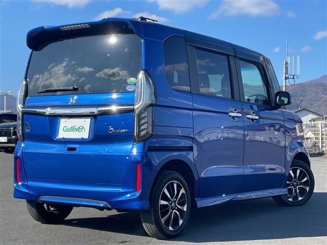 Ｎ－ＢＯＸカスタム Ｇ・スロープＬホンダセンシング　純正ナビ　フルセグ　バックカメラ　ステアリングスイッチ　ビルトインＥＴＣ　フロント席シートヒーター　ホンダセンシング　両側パワースライドドア　車椅子リアスロープ　電動ウィンチ　ＬＥＤライト（23枚目）