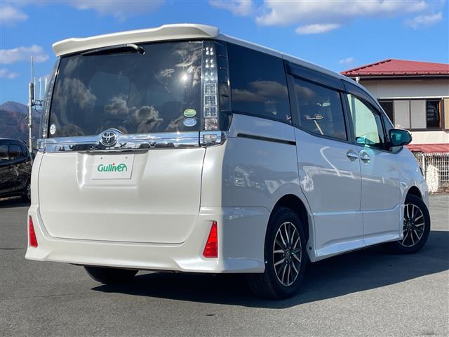 ヴォクシー ＺＳ　純正９インチナビ　後席フィリップダウンモニター　バックモニター　電動オートスライドドア　アイドリングストップ　ＬＥＤヘッドライト　スマートキー　ビルトインＥＴＣ　片側パワースライドドア（22枚目）