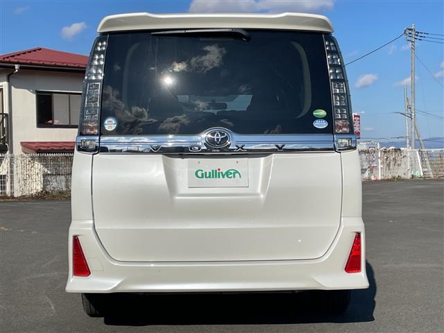 ヴォクシー ＺＳ　純正９インチナビ　後席フィリップダウンモニター　バックモニター　電動オートスライドドア　アイドリングストップ　ＬＥＤヘッドライト　スマートキー　ビルトインＥＴＣ　片側パワースライドドア（23枚目）