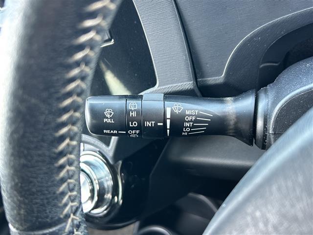 アクア Ｇ　Ｇ’ｓ　社外ナビ　ドライブレコーダー　ステアリングリモコン　純正アルミホイール　リモコンキー　横滑り防止機能　ハーフレザー　ＬＥＤライト　片側シートヒーター（14枚目）