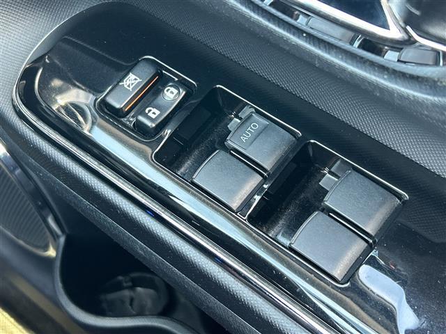 アクア Ｇ　Ｇ’ｓ　社外ナビ　ドライブレコーダー　ステアリングリモコン　純正アルミホイール　リモコンキー　横滑り防止機能　ハーフレザー　ＬＥＤライト　片側シートヒーター（20枚目）