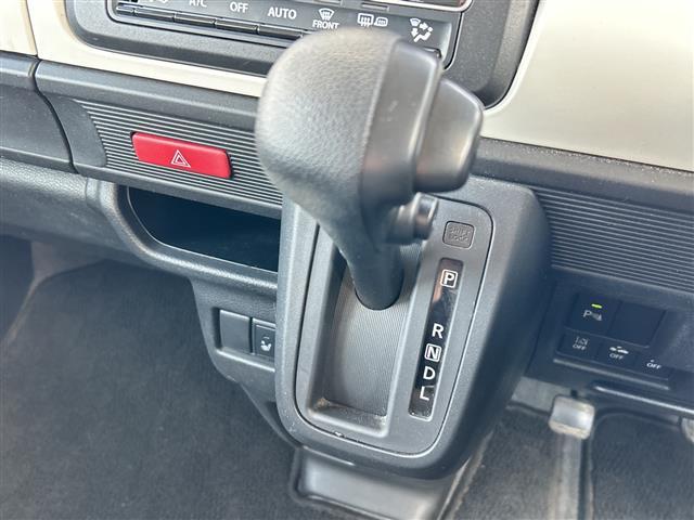 スペーシア ハイブリッドＧ　４ＷＤ　レーダーブレーキサポート　プッシュスタート　ドライバー席シートヒーター　レーンキープアシスト　横滑り防止機能　オートライト　衝突軽減システム（6枚目）