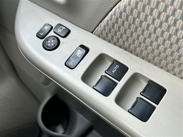 エブリイワゴン ＰＺターボスペシャル　４ＷＤ　ターボ車　純正ＳＤナビ　オートステップ　両側パワースライドドア　衝突軽減ブレーキ　レーンキープアシスト　ＨＩＤオートライト　フォグランプ　シートヒーター　純正ＡＷ　コーナーセンサー　ＥＴＣ（23枚目）