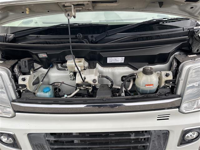 エブリイワゴン ＰＺターボスペシャル　社外ナビ　バックカメラ　両側パワスラ　衝突軽減ブレーキ　ＨＩＤオートライト　シートヒーター　社外１４インチＡＷ　純正ＡＷ有　ルーフレール　純正フロアマット　オートステップ　スマートキー　ＥＴＣ（32枚目）