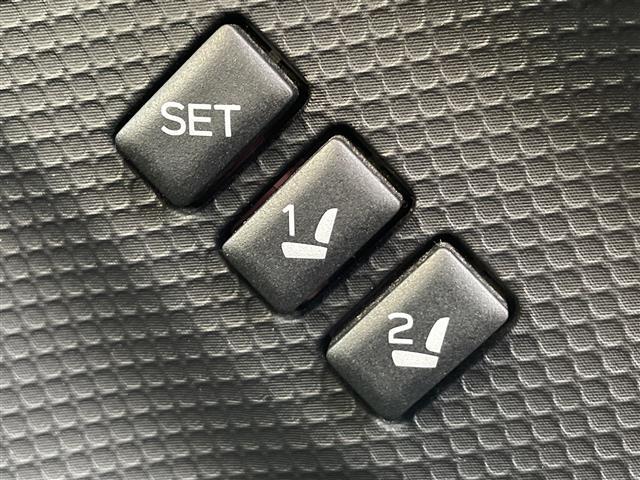 フォレスター アドバンス　４ＷＤ　アイサイト　ハーフレザーシート　ステアリングヒーター　ＥＴＣ　ドライブレコーダー　クルーズコントロール　前席両側シートヒーター　ステアリングリモコン　スマートキー　プッシュスタート（39枚目）