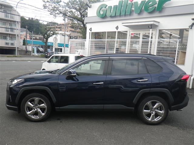 ＲＡＶ４ Ｇ　ＵＳＢ接続　追従走行　ソナー　革Ｓ　シートＨ　車線逸脱警告　ＡＨＢ　２．０ＥＴＣ　オートライト　Ｂカメラ　ルーフレール　パワーウインドウ　カーテンエアバック　運転席パワーシート　イモビライザー　ナビ（5枚目）