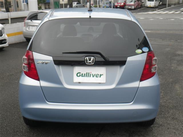 フィット G 運転席助手席エアバッグ ナビ・TV Bモニター 1セグTV キーレスリモコン ETC車載器 盗難防止システム エアコン DVD再生 ABS パワーウィンドウ パワステ HDDナビ 運転席エアバッグ(7枚目)