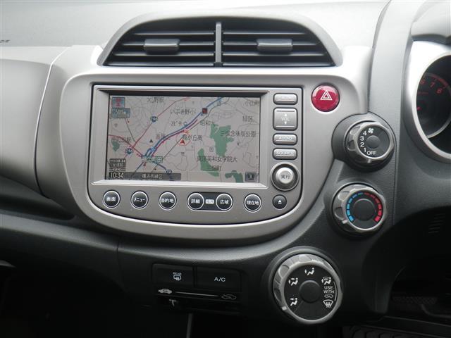 フィット G 運転席助手席エアバッグ ナビ・TV Bモニター 1セグTV キーレスリモコン ETC車載器 盗難防止システム エアコン DVD再生 ABS パワーウィンドウ パワステ HDDナビ 運転席エアバッグ(19枚目)