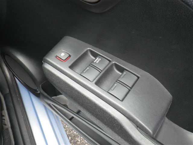 フィット G 運転席助手席エアバッグ ナビ・TV Bモニター 1セグTV キーレスリモコン ETC車載器 盗難防止システム エアコン DVD再生 ABS パワーウィンドウ パワステ HDDナビ 運転席エアバッグ(27枚目)