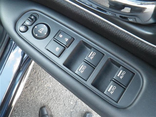 ヴェゼル ハイブリッドＺ・ホンダセンシング　レーダーサポート　ＳＤナビゲーション　ＢＬＵＥＴＯＯＴＨ　追従式クルーズコントロール　ＬＫＡＳ　１オーナ－　ＤＶＤ再生機能　横滑り防止システム　バックアイカメラ　盗難防止装置　フルセ　シートヒーター付（37枚目）