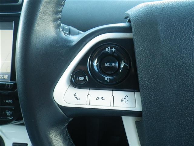 プリウス Ａプレミアム　ツーリングセレクション　ＳＤナビゲーション　ブルートゥース　レーンアシスト　シートヒータ　横滑り防止機能　オートマチックハイビーム　クリアランスソナー　皮シート　運転席パワーシート　エアコン　パワーウィンドウ　ナビ＆ＴＶ（27枚目）