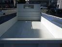 全低床　ダンプ　全低床　ダンプ　最大積載量３ｔ　荷台塗装済み　コボレーン　パワーウインドウ　サイドバイザー　集中ドアロック(10枚目)
