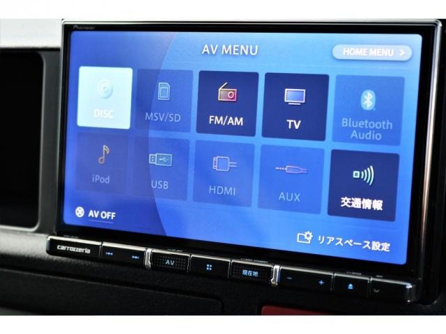 DX ワイド スーパーロング GLパッケージ ハイエースバン DX スーパーロング ディーゼルターボ 4WD 6型 パールホワイト フロア施工 17インチアルミ オーバーフェンダー フロントスポイラー LEDテールランプ 8インチSDナビ(9枚目)