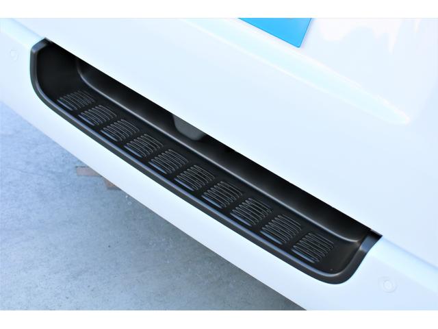 スーパーＧＬ　ダークプライムＩＩ　ロングボディ　新車　６型　ディーゼルターボ　４ＷＤ　パールホワイト　各ミラーボディ同色塗装　スポイラー　オーバーフェンダー　１インチローダウン　１７インチＡＷ　ＬＥＤテール　ＳＤナビ　ビルトインＥＴＣ(40枚目)