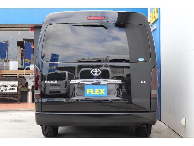 ハイエースワゴン ＧＬ　買取直販！Ｖｅｒ．１内装！！　フローリング施工　スライドテーブル　ベッドキット　アルティメットＬＥＤテールランプＴＹＰＥ２　ＤｅｌｆｉｎｏＬｉｎｅフロントスポイラー　オーバーフェンダー（18枚目）