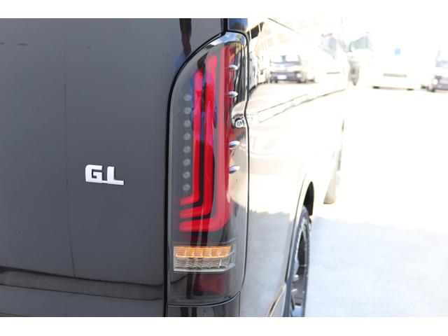 ハイエースワゴン ＧＬ　買取直販！Ｖｅｒ．１内装！！　フローリング施工　スライドテーブル　ベッドキット　アルティメットＬＥＤテールランプＴＹＰＥ２　ＤｅｌｆｉｎｏＬｉｎｅフロントスポイラー　オーバーフェンダー（23枚目）