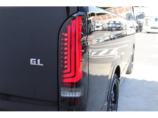 ハイエースワゴン ＧＬ　買取直販！Ｖｅｒ．１内装！！　フローリング施工　スライドテーブル　ベッドキット　アルティメットＬＥＤテールランプＴＹＰＥ２　ＤｅｌｆｉｎｏＬｉｎｅフロントスポイラー　オーバーフェンダー（24枚目）