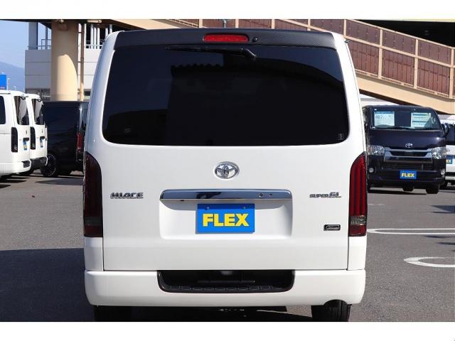 ハイエースバン ロングスーパーGL 買取直販 ベットキット付き! Ver1フロントスポイラー CRSリアスポイラー バルベロW-DEEPS17AW グッドイヤーナスカータイヤ ケンウッドフローティングナビ ルーフスピーカー(19枚目)