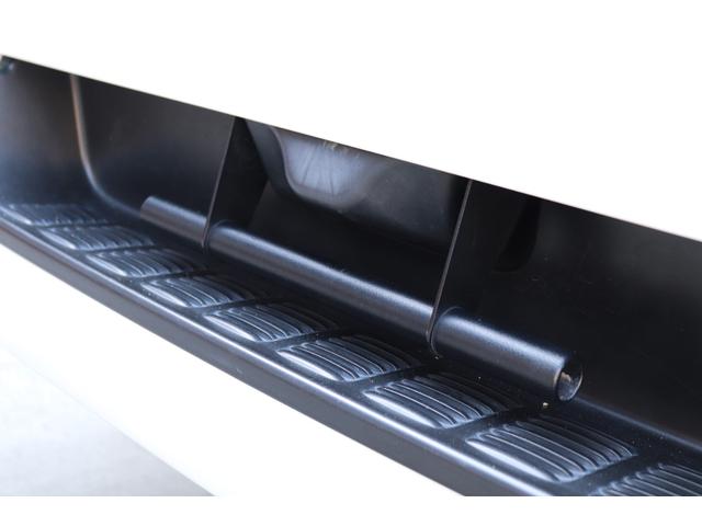 ハイエースバン ロングスーパーGL 買取直販 ベットキット付き! Ver1フロントスポイラー CRSリアスポイラー バルベロW-DEEPS17AW グッドイヤーナスカータイヤ ケンウッドフローティングナビ ルーフスピーカー(33枚目)