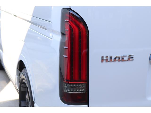 ハイエースバン ロングスーパーGL 買取直販 ベットキット付き! Ver1フロントスポイラー CRSリアスポイラー バルベロW-DEEPS17AW グッドイヤーナスカータイヤ ケンウッドフローティングナビ ルーフスピーカー(35枚目)