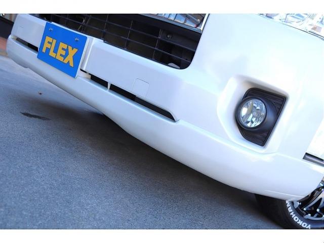 ハイエースワゴン ＧＬ　キャプテンシート４脚　両側パワースライドドア　プッシュスタート　スマートキー　パールホワイト　アルパイン１１インチナビ　後席フリップダウンモニター　バルベロアルミホイール　ＧＯＯＤＹＥＡＲナスカー（4枚目）