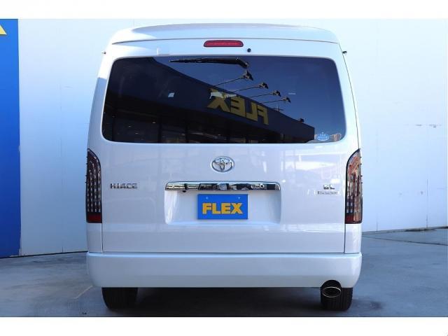 ハイエースワゴン ＧＬ　キャプテンシート４脚　両側パワースライドドア　プッシュスタート　スマートキー　パールホワイト　アルパイン１１インチナビ　後席フリップダウンモニター　バルベロアルミホイール　ＧＯＯＤＹＥＡＲナスカー（20枚目）