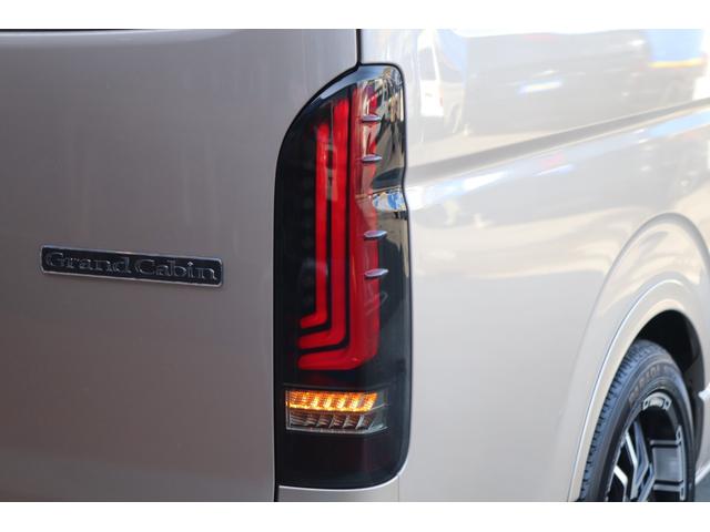 ハイエースワゴン グランドキャビン ALPINE BIG-X 12.8インチフリップダウンモニター スマートベッドキット 全席シートカバー完備 フットパネル Delf06 18AW YOKOHAMAパラダタイヤ 寒冷地仕様(24枚目)