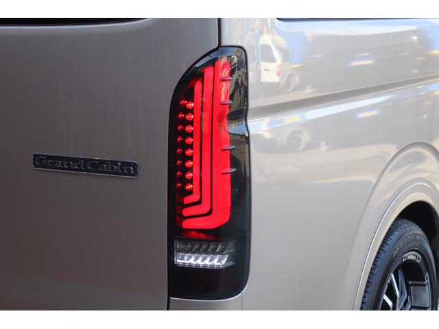 ハイエースワゴン グランドキャビン ALPINE BIG-X 12.8インチフリップダウンモニター スマートベッドキット 全席シートカバー完備 フットパネル Delf06 18AW YOKOHAMAパラダタイヤ 寒冷地仕様(25枚目)