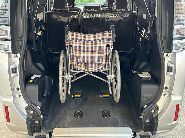 ヴォクシー Ｘ　ウェルキャブ　タイプＩＩ　車椅子１基積み　片側電動スライドドア　バックカメラ　オートライト　クルーズコントロール（6枚目）