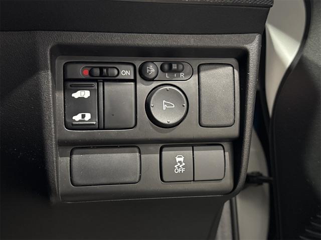 フリード G スローパー 車椅子1基積み 電動ウィンチ(リモコン付き) ナビ 地デジTV バックカメラ 片側電動スライド キーレス(19枚目)