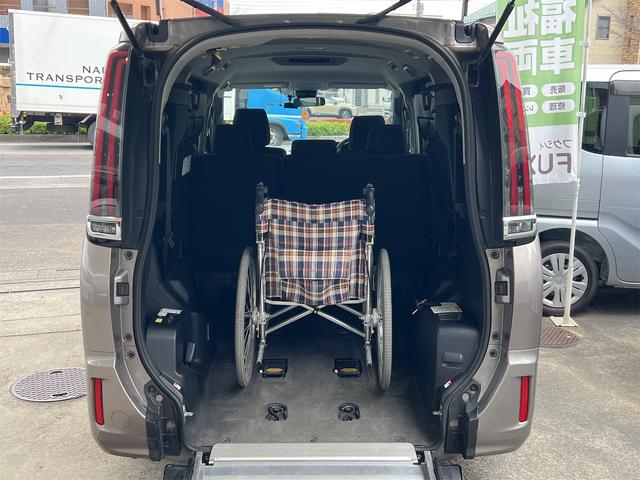 ノア Ｘ　ウェルキャブ　スロープ　タイプＩＩ　車椅子１台積み　後退防止装置　トヨタセーフティセンス　ナビ　バックカメラ　Ｂｌｕｅｔｏｏｔｈ接続　片側電動スライドドア（7枚目）