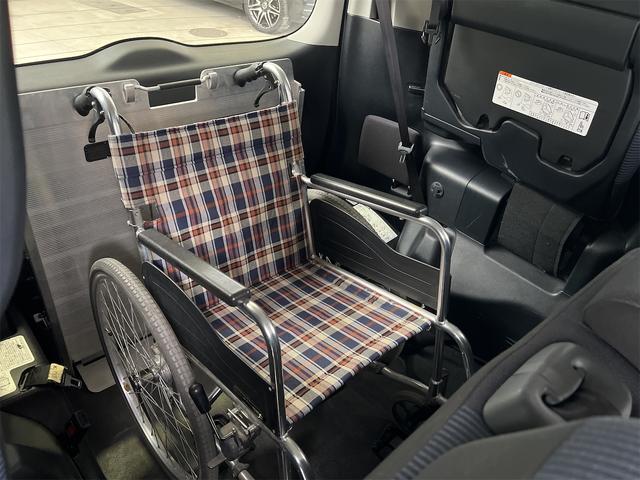 ノア Ｘ　ウェルキャブ　スロープ　タイプＩＩ　車椅子１台積み　後退防止装置　トヨタセーフティセンス　ナビ　バックカメラ　Ｂｌｕｅｔｏｏｔｈ接続　片側電動スライドドア（12枚目）