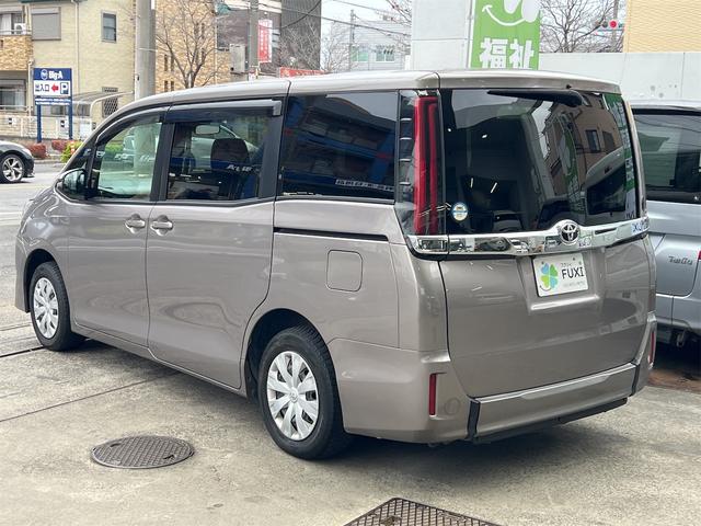 ノア Ｘ　ウェルキャブ　スロープ　タイプＩＩ　車椅子１台積み　後退防止装置　トヨタセーフティセンス　ナビ　バックカメラ　Ｂｌｕｅｔｏｏｔｈ接続　片側電動スライドドア（17枚目）