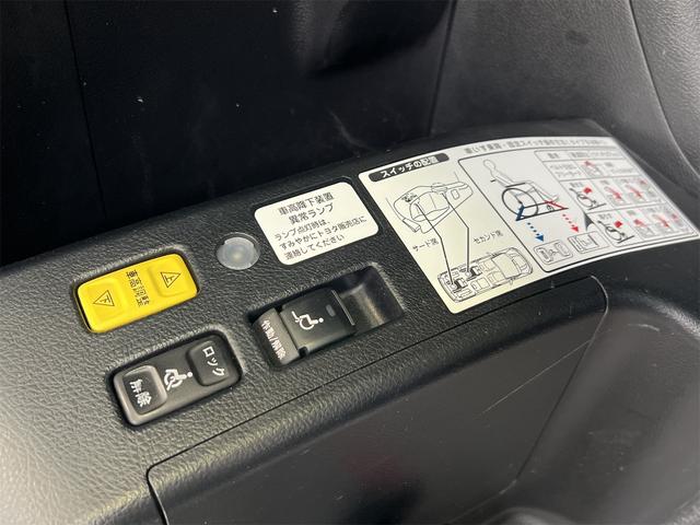 ノア Ｘ　ウェルキャブ　スロープ　タイプＩＩ　車椅子１台積み　後退防止装置　トヨタセーフティセンス　ナビ　バックカメラ　Ｂｌｕｅｔｏｏｔｈ接続　片側電動スライドドア（20枚目）