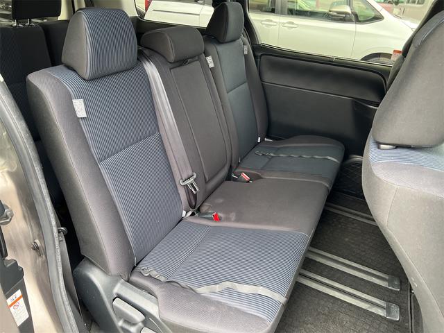 ノア Ｘ　ウェルキャブ　スロープ　タイプＩＩ　車椅子１台積み　後退防止装置　トヨタセーフティセンス　ナビ　バックカメラ　Ｂｌｕｅｔｏｏｔｈ接続　片側電動スライドドア（25枚目）