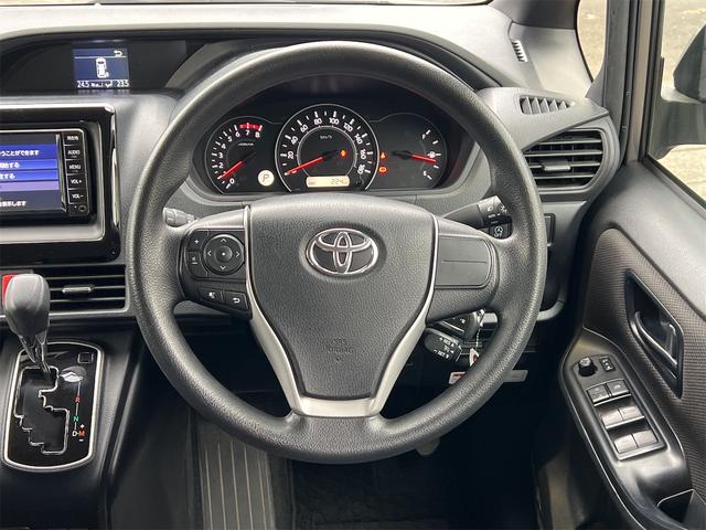 ノア Ｘ　ウェルキャブ　スロープ　タイプＩＩ　車椅子１台積み　後退防止装置　トヨタセーフティセンス　ナビ　バックカメラ　Ｂｌｕｅｔｏｏｔｈ接続　片側電動スライドドア（28枚目）