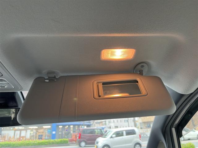 ノア Ｘ　ウェルキャブ　スロープ　タイプＩＩ　車椅子１台積み　後退防止装置　トヨタセーフティセンス　ナビ　バックカメラ　Ｂｌｕｅｔｏｏｔｈ接続　片側電動スライドドア（32枚目）