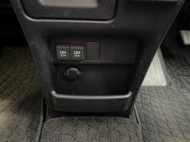 ノア Ｘ　ウェルキャブ　スロープ　タイプＩＩ　車椅子１台積み　後退防止装置　トヨタセーフティセンス　ナビ　バックカメラ　Ｂｌｕｅｔｏｏｔｈ接続　片側電動スライドドア（39枚目）