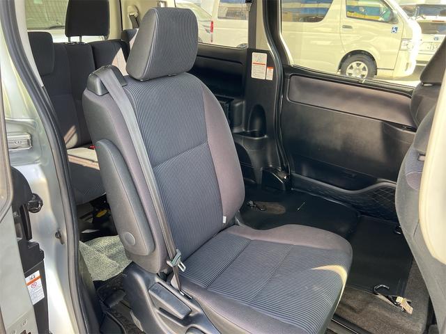 ノア X ウェルキャブ 電動スロープ タイプI 車椅子1基積み 電動ウィンチ(リモコン付き) 電動固定装置 ナビTV バックカメラ ETC 後席モニター Bluetooth接続 DVD再生可(12枚目)