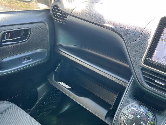 ノア X ウェルキャブ 電動スロープ タイプI 車椅子1基積み 電動ウィンチ(リモコン付き) 電動固定装置 ナビTV バックカメラ ETC 後席モニター Bluetooth接続 DVD再生可(28枚目)