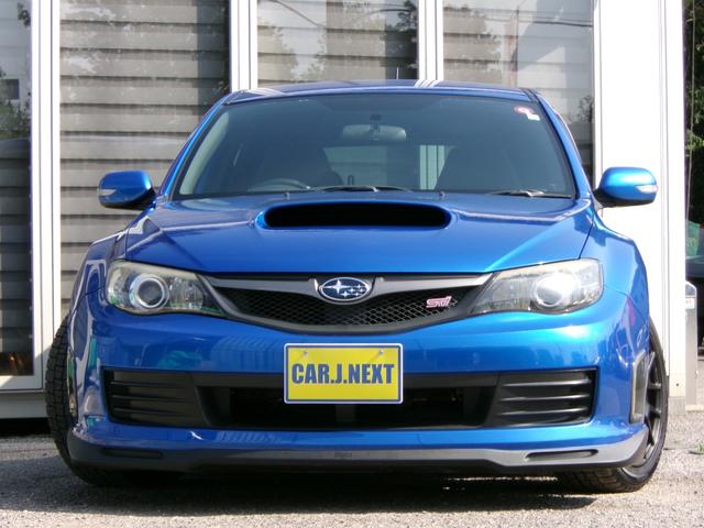 インプレッサ ＷＲＸ　ＳＴｉ　スペックＣ　ＴＲＵＳＴフロントスカート／純正オプションＲＥＣＡＲＯ／ＨＫＳサイレントハイパワーマフラー／ＢＬＩＴＺブローオフバルブ／ＨＤＤナビ／黄金ブレンボ／強化パワステポンプ／アルミボンネット／ＨＤＤナビ／禁煙（6枚目）