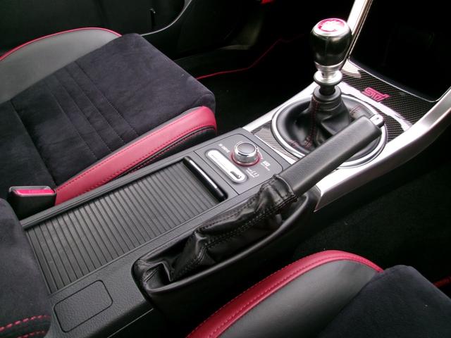 ＷＲＸ ＳＴＩ ＳＴＩ　タイプＳ　ワンオーナー／フルノーマル／アドバンスドパッケージ／タイミングベルト交換済／ＢＢＳ製１８インチ／ビルシュタインダンパー／ＬＥＤアクセサリーライナー７型ワイドナビ／ナビ連動ドラレコ／地デジＴＶ／禁煙車（52枚目）