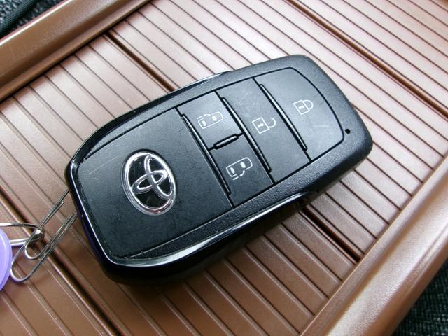 シエンタ ハイブリッドＺ　ワンオーナー／禁煙車／セーフティセンス／純正ナビ／ＯＰフルセグＴＶ／全周囲カメラ／ＯＰ純正１５インチアルミ／シートヒーター／アクセサリーコンセント／両側パワスラ／ＥＴＣ／７人乗り／ドライブレコーダー（52枚目）