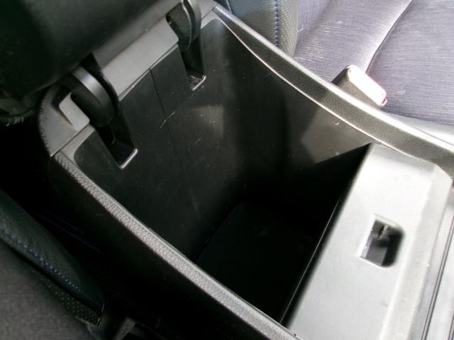 オデッセイ アブソルート ワンオーナー/ホンダ純正インターナビ/地デジTV/Bluetooth/音楽録音/DVD再生/バックカメラ/クルーズコントロール/ステアリングリモコン/パドルシフト/ドライブレコーダー/キーレス/HID(48枚目)