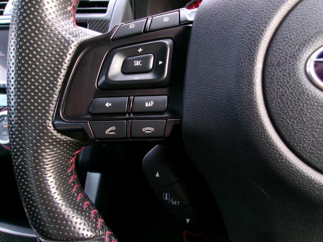 アプライドＣ以降の多機能ステアリングリモコンです！ナビ連動となりますので、音量調整の他、ミュートや地図の範囲調整等の機能が搭載されています。