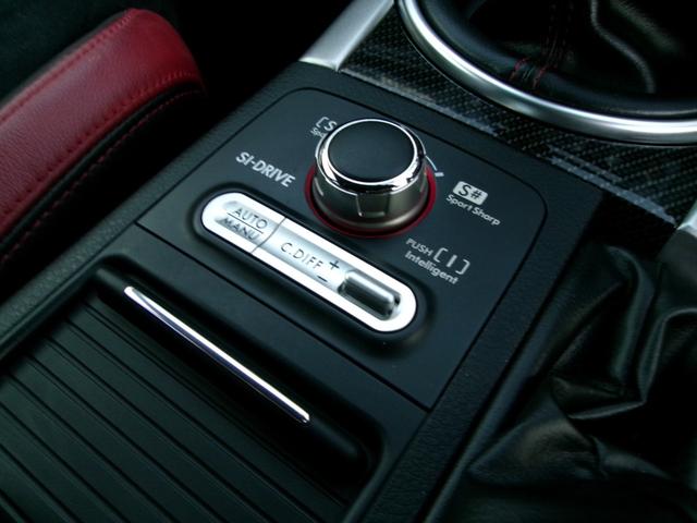 走行シーンに応じてエンジン出力特性を手元で簡単に切り替えられるＳＩドライブを搭載しています！Ｓ♯モードでの加速はとても凄いですよ！ＤＣＣＤでデフのコントロールも気軽に行えます♪