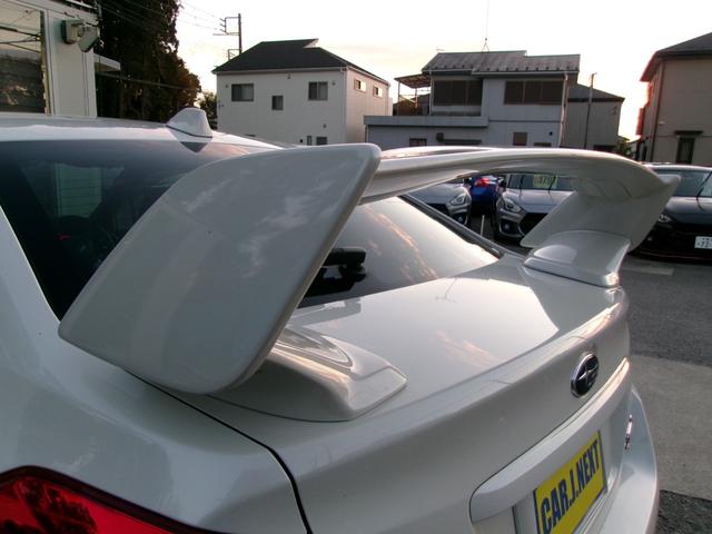 インプレッサＷＲＸからの系譜！ＶＡＢならではの大型リアスポイラーがリアビューに映えます！ありがちな色褪せやクリア剥げも無く綺麗な状態です。
